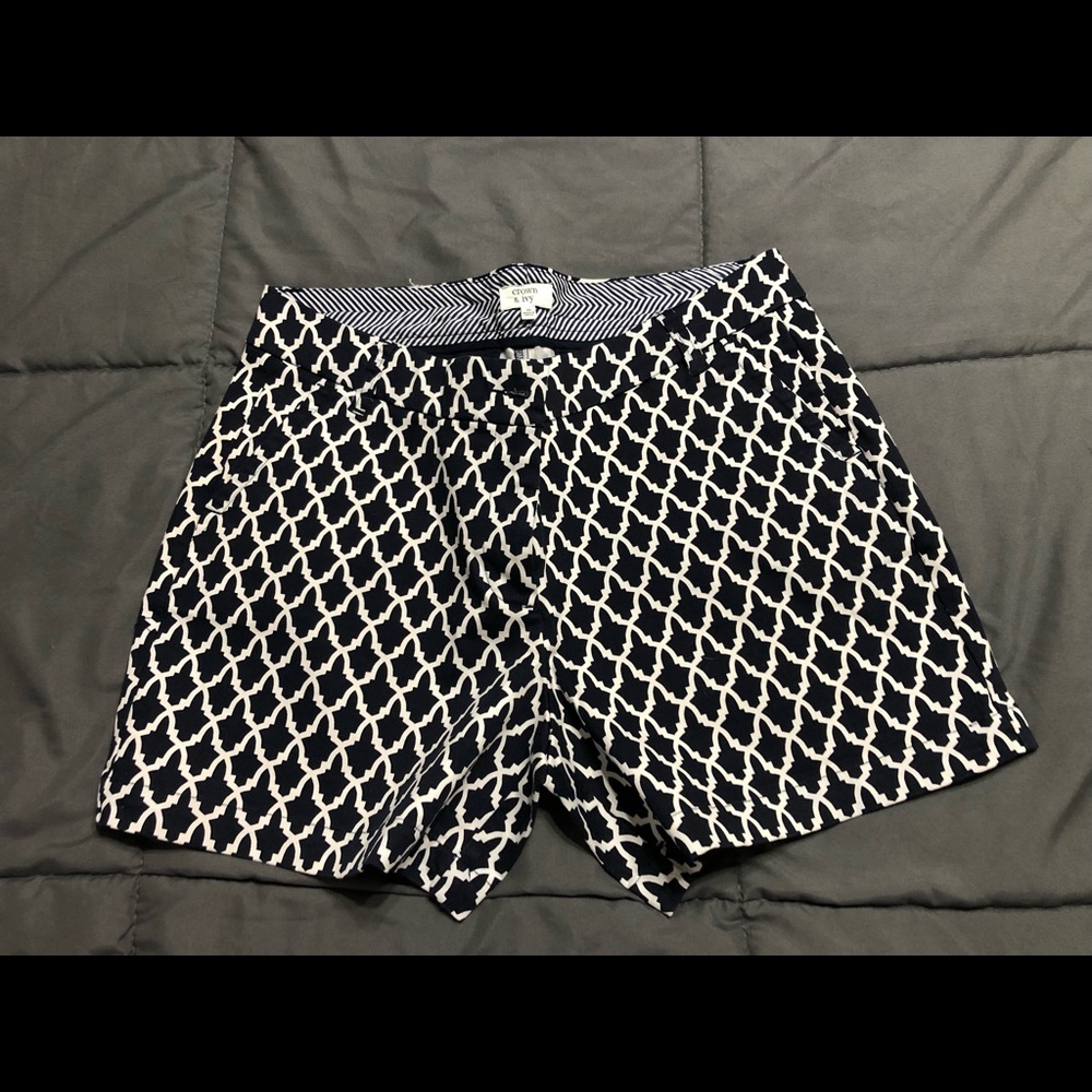 Crown and Ivy navy shorts, 4.5” inseam, size 10, EUC